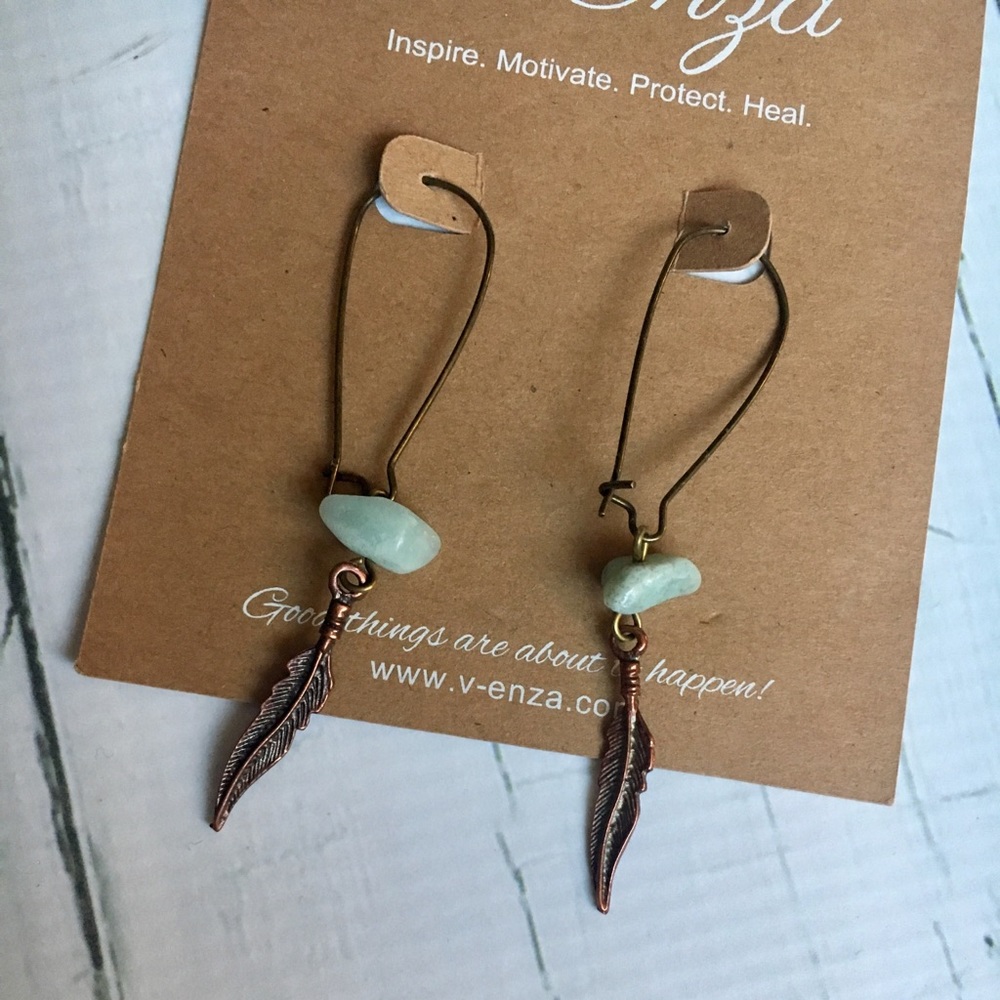 NEW! 🖤 Aura’s Boho Feather Earrings